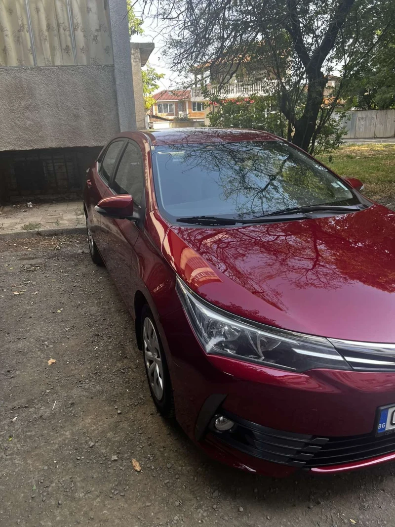 Toyota Corolla Седан, снимка 10 - Автомобили и джипове - 52067150