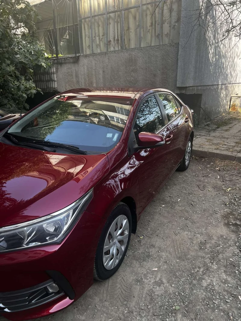 Toyota Corolla Седан, снимка 2 - Автомобили и джипове - 52067150