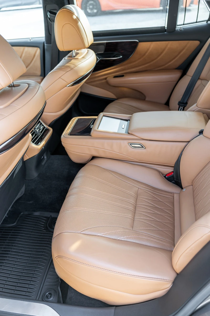 Lexus LS 500 AWD FACELIFT , снимка 10 - Автомобили и джипове - 52772700