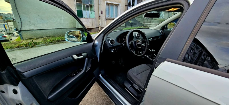 Audi A3 1.6 TDI, снимка 12 - Автомобили и джипове - 53087174