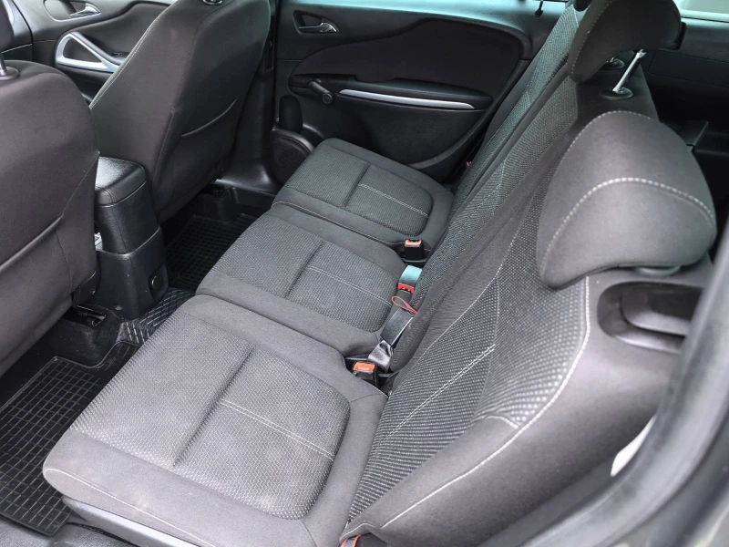 Opel Zafira 2, 0-131k.c.6скор.7места, LED, ОРС Laine, EBPO 5B, снимка 13 - Автомобили и джипове - 53438762