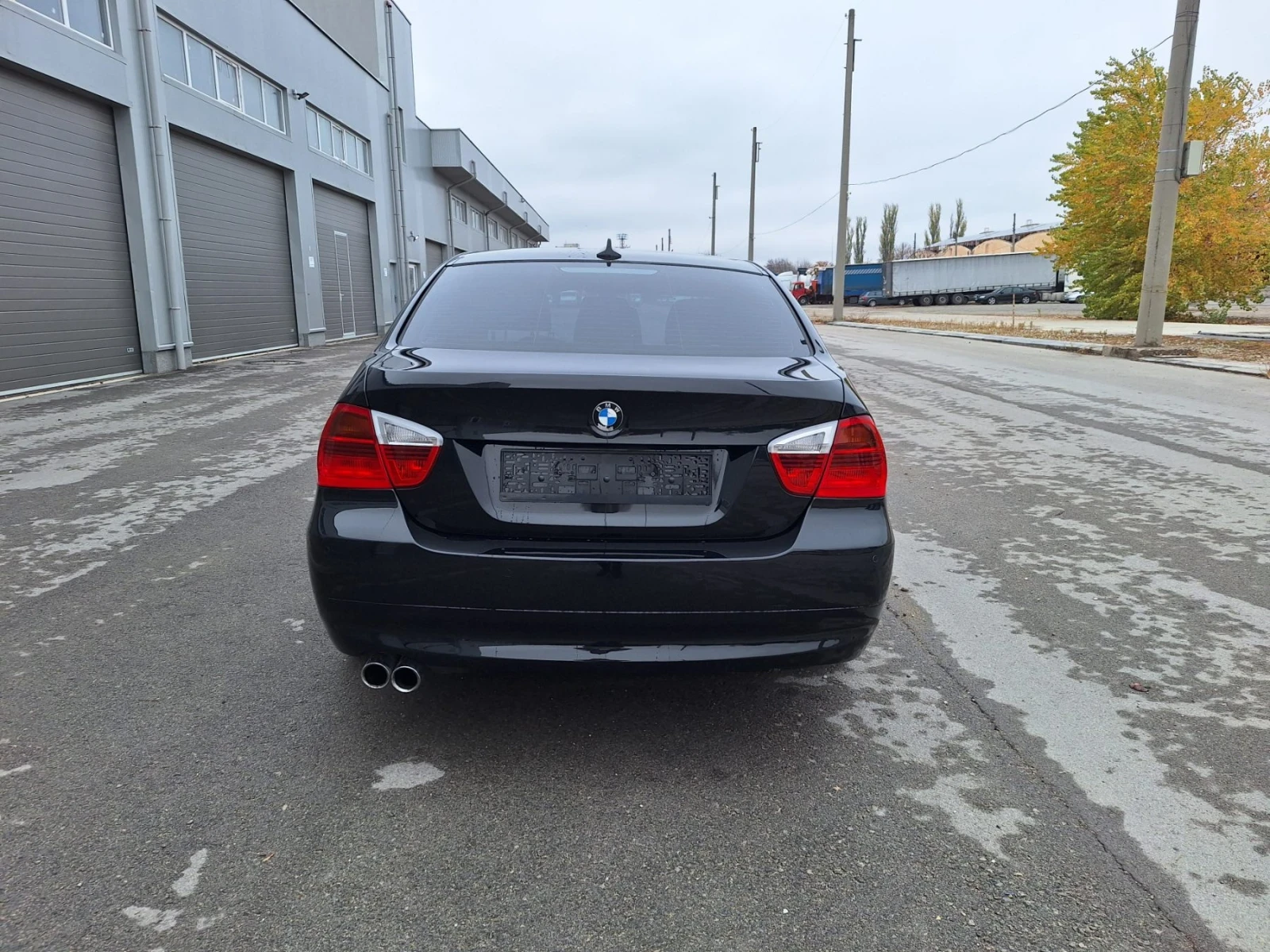 BMW 330 3, 0i автомат, кожа, нави, отлична - изображение 6