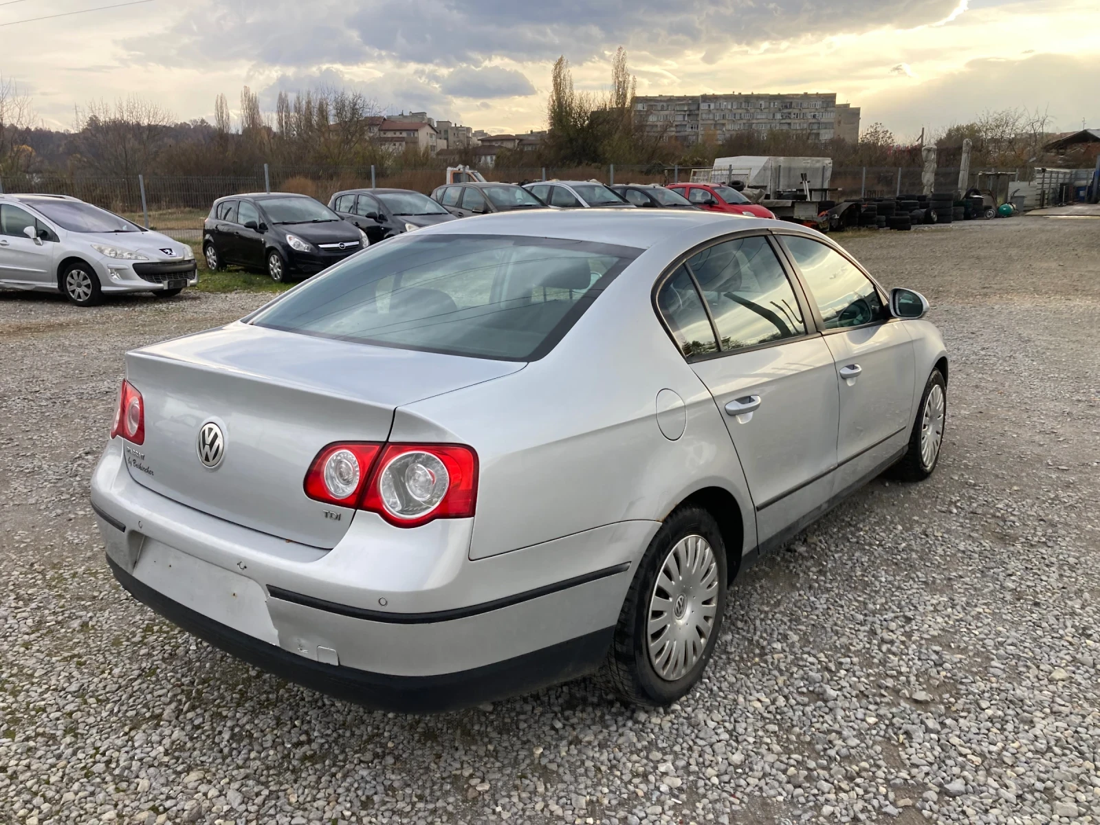 VW Passat 1.9 TDI - изображение 9