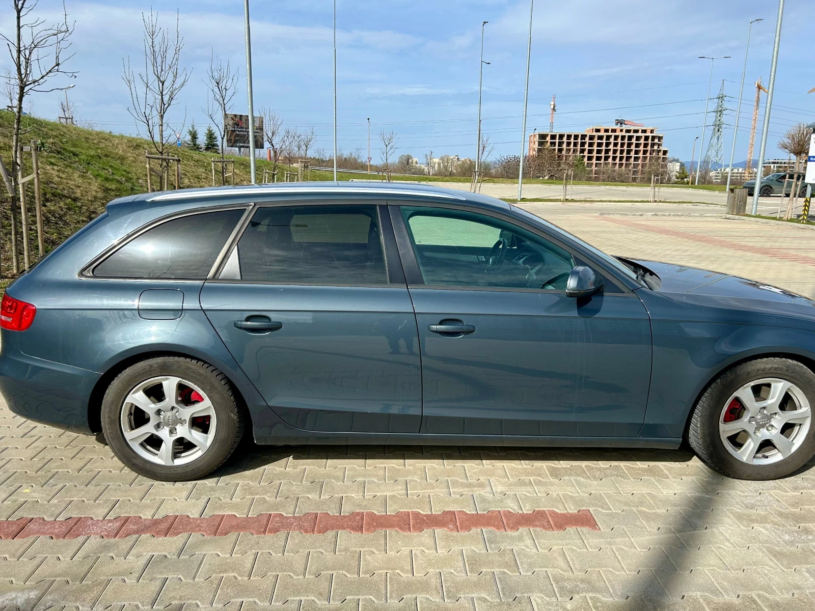 Audi A4 2.0 TDI 143 к.с. Quattro - изображение 3