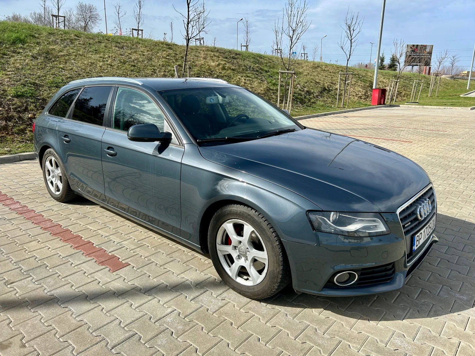 Audi A4 2.0 TDI 143 к.с. Quattro - изображение 2