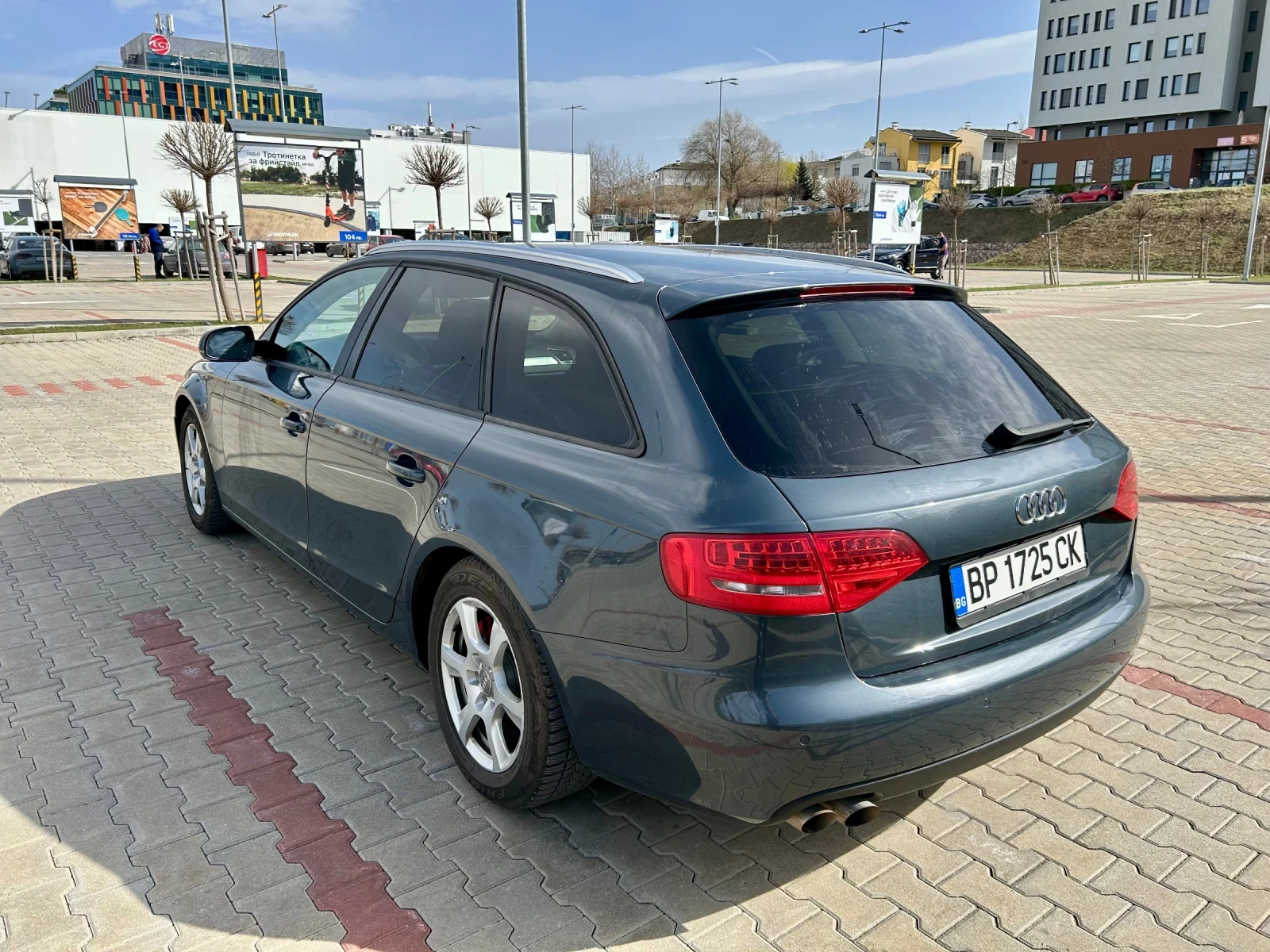 Audi A4 2.0 TDI 143 к.с. Quattro - изображение 6