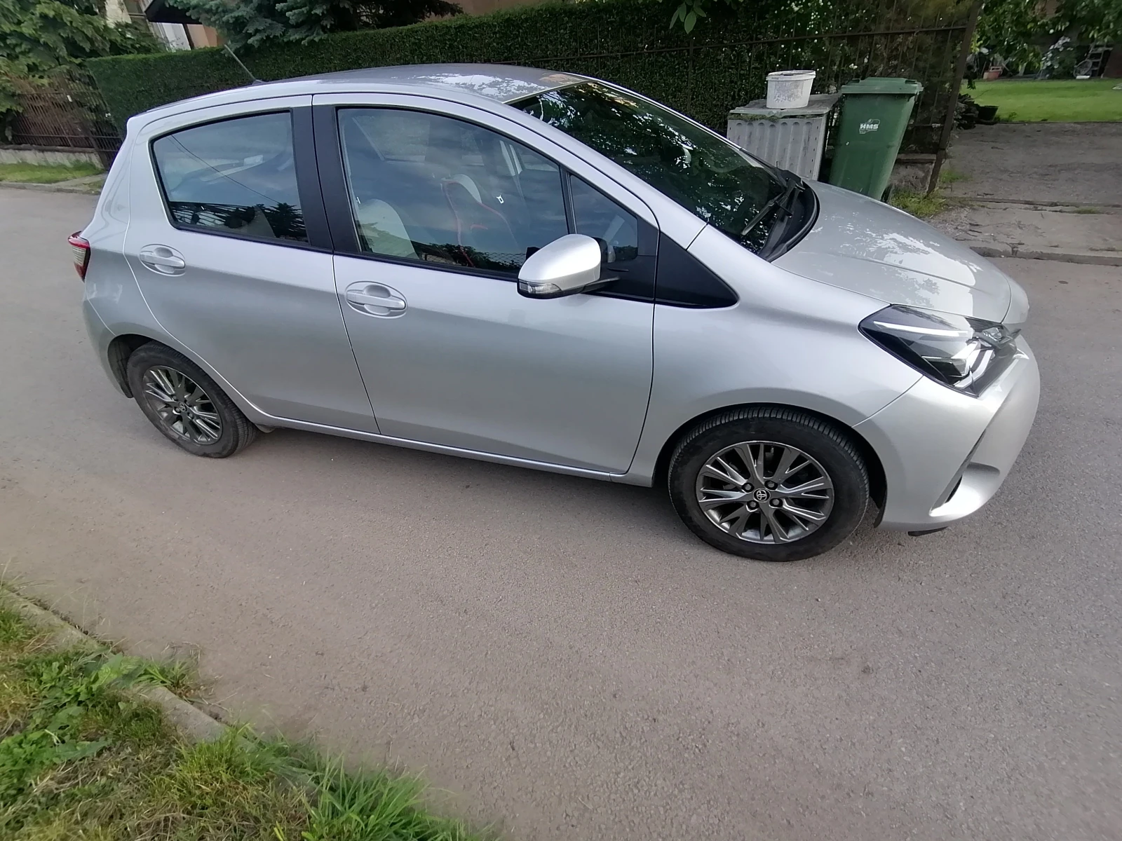 Toyota Yaris  - изображение 2