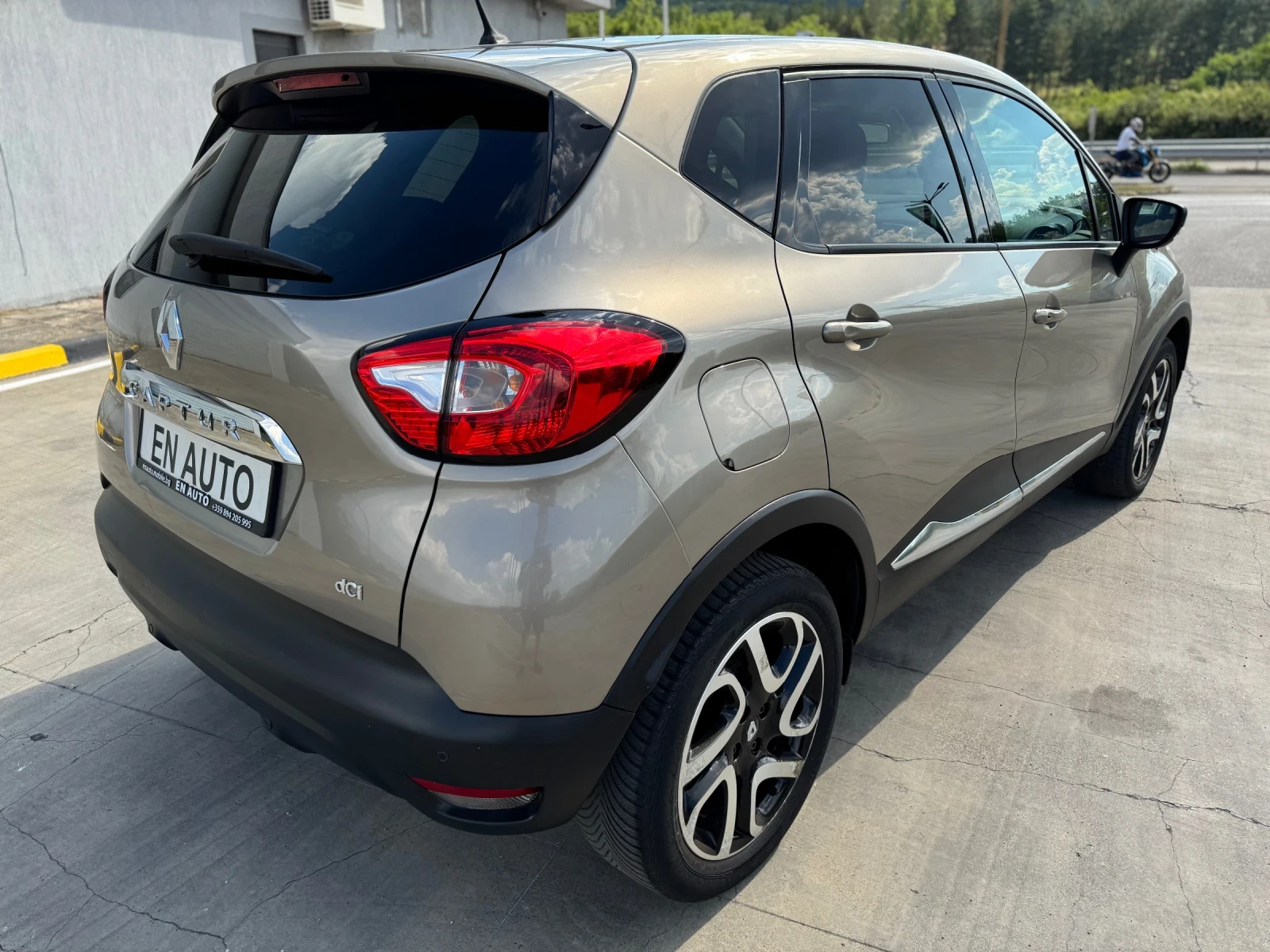 Renault Captur 1.5 DCI* AUTOMATIC* EURO 6* 134 000 KM* COC* KTEO - изображение 6