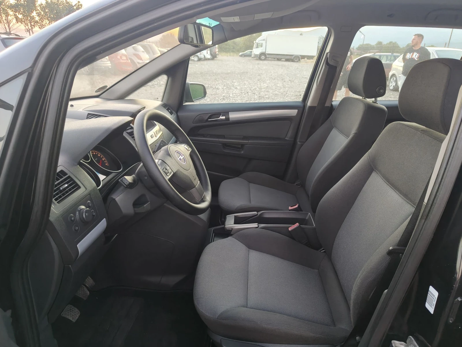Opel Zafira 1.8 i 7 места  - изображение 10