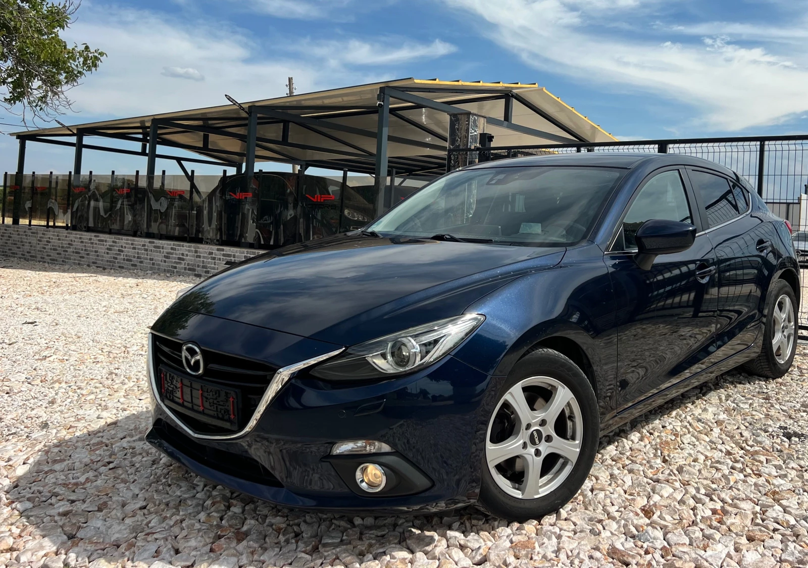 Mazda 3 2.2d XENON/HEAD-UP/NAVI/PODGREV/6sk/KLIMATR/UNIKAT | Mobile.bg   1