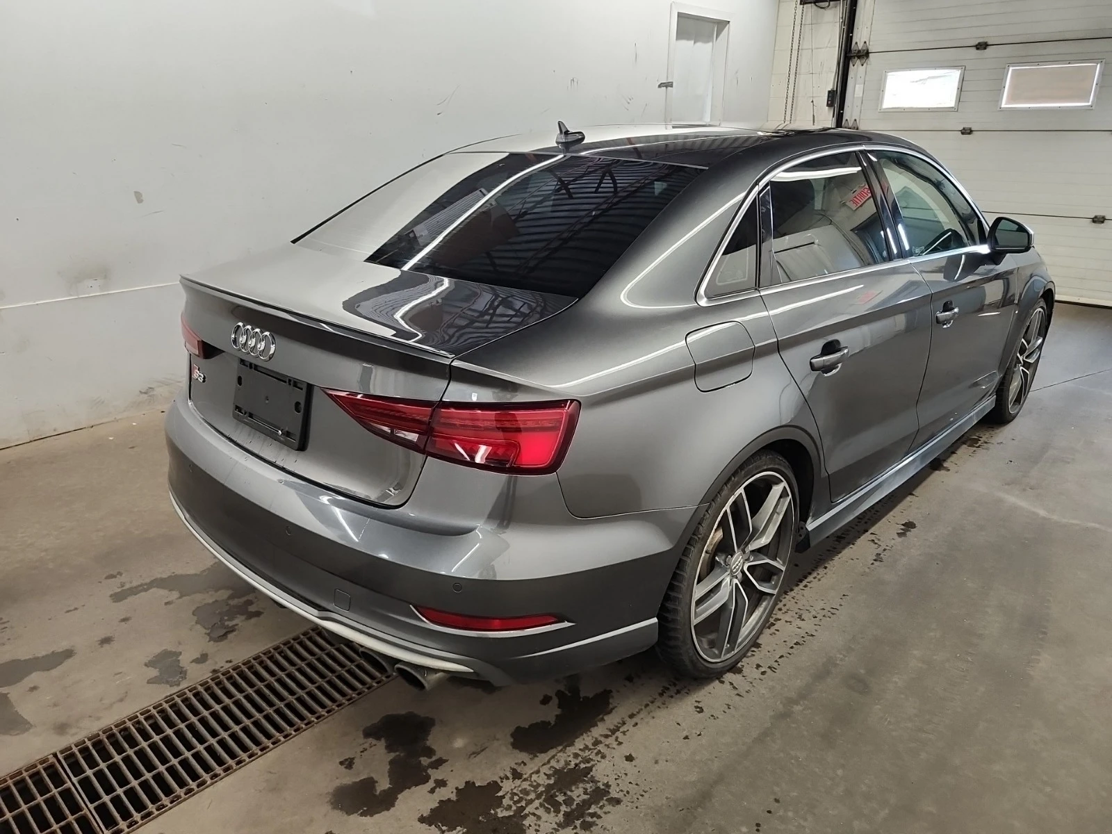 Audi S3 * CARFAX* АВТОФИНАНСИРАНЕ*  - изображение 4