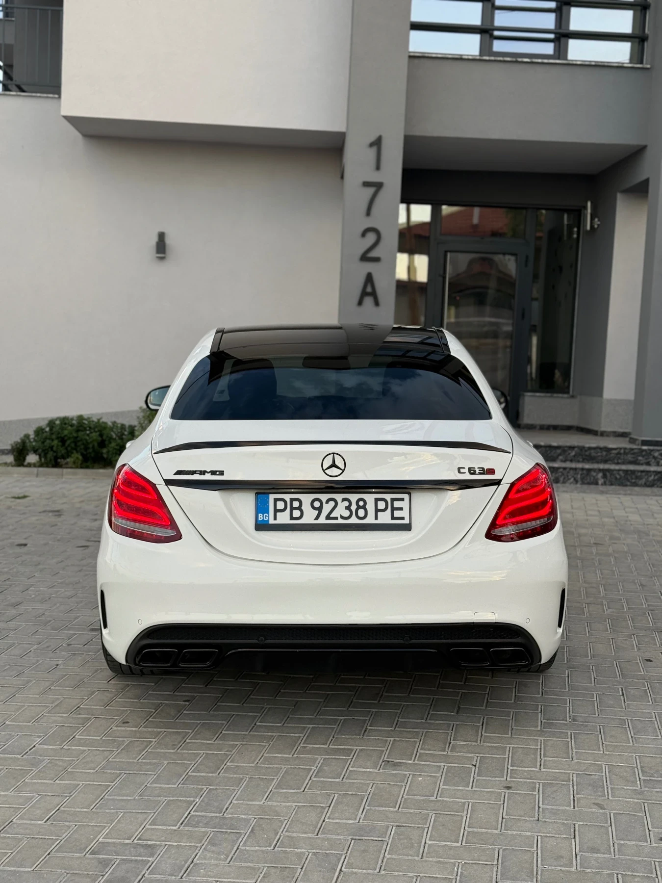 Mercedes-Benz C 63 AMG V8/ Bi-Turbo/ РЕГИСТРИРАНО/ОБСЛУЖЕНО  - изображение 6