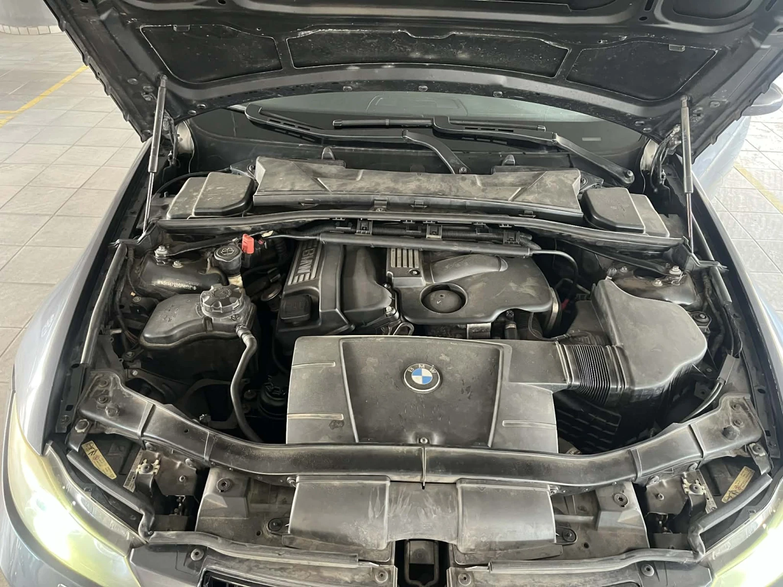 BMW 320, снимка 10 - Автомобили и джипове - 53742184