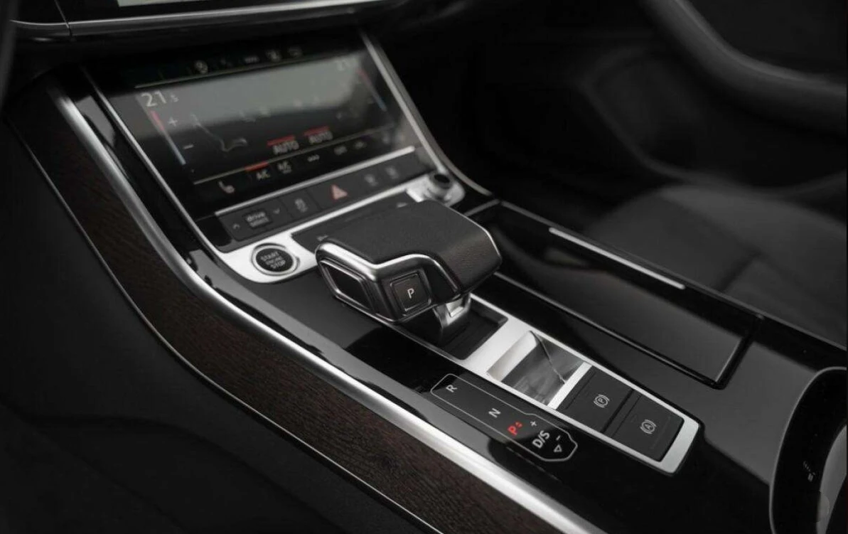 Audi A8 55 TFSI Quattro - изображение 6