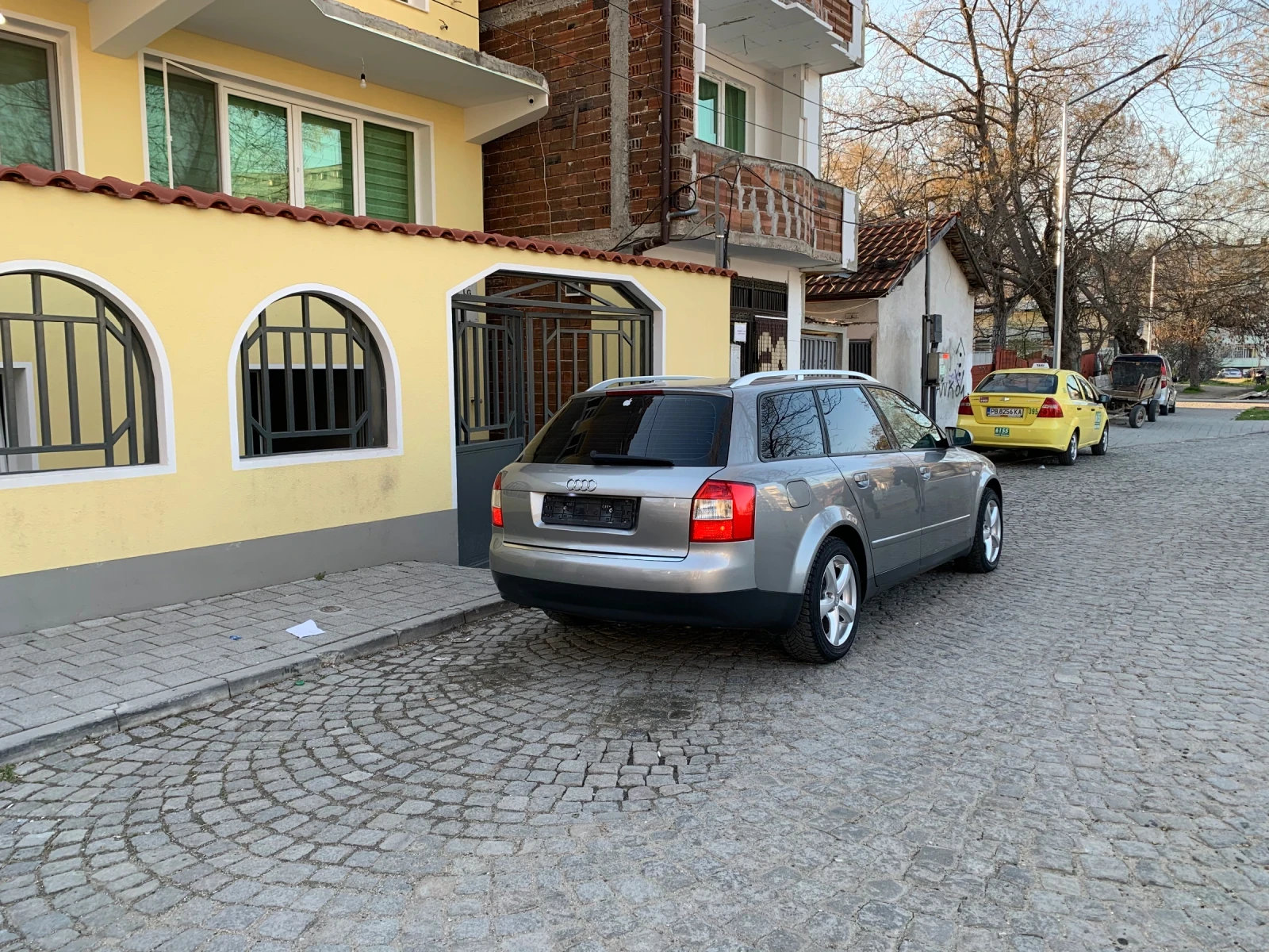 Audi A4 2.5 DIEZEL, снимка 8 - Автомобили и джипове - 54102479