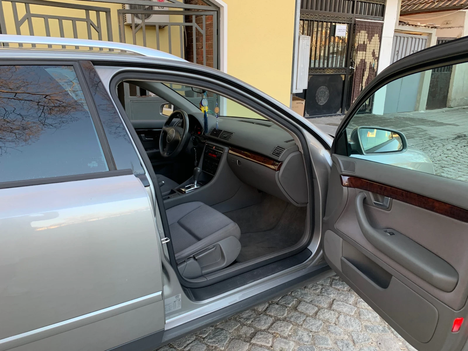 Audi A4 2.5 DIEZEL, снимка 11 - Автомобили и джипове - 54102479