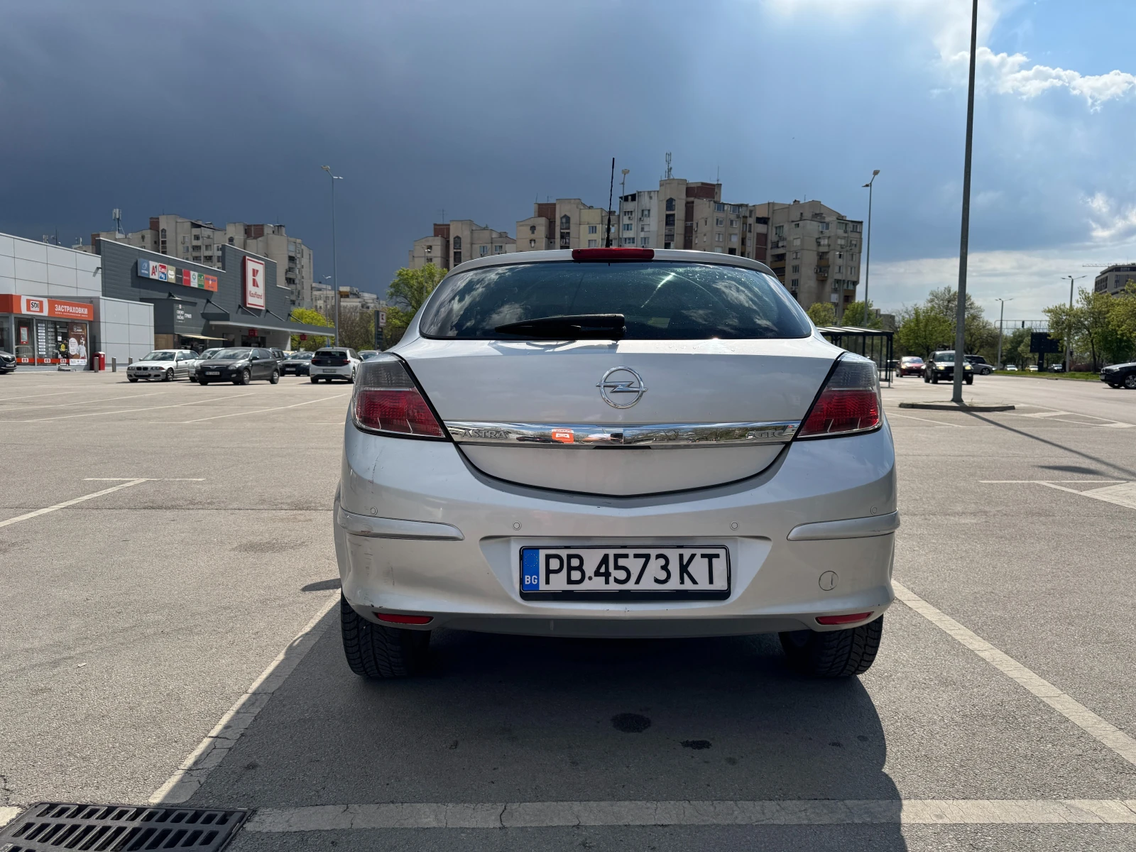Opel Astra GTC, снимка 5 - Автомобили и джипове - 54238350