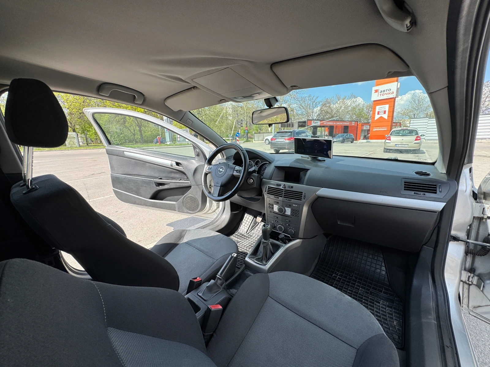 Opel Astra GTC, снимка 10 - Автомобили и джипове - 54238350