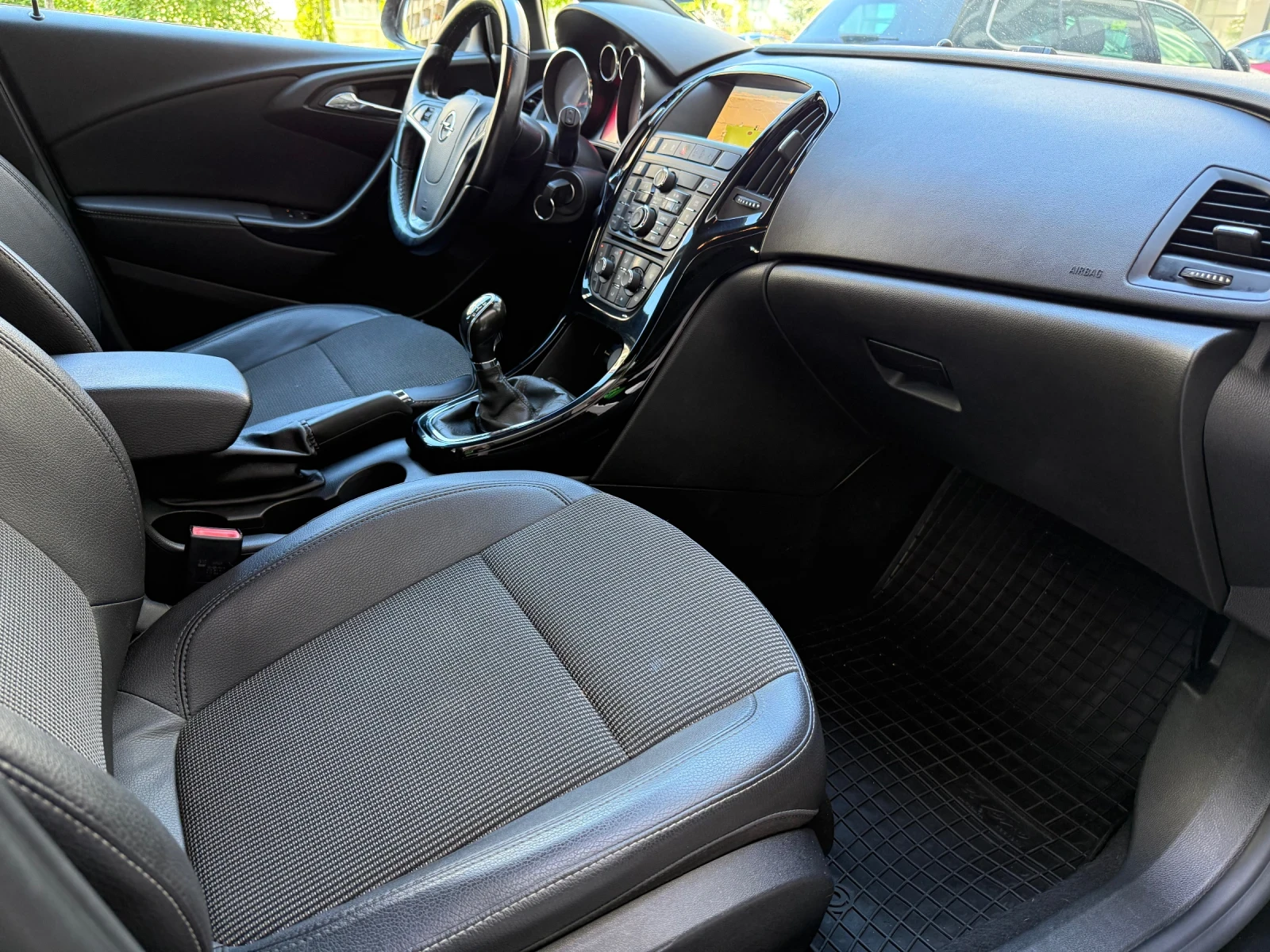 Opel Astra 1.4T 140ph* LPG* FACE* NAVI* LED* EURO 6B* * * , снимка 12 - Автомобили и джипове - 54554876
