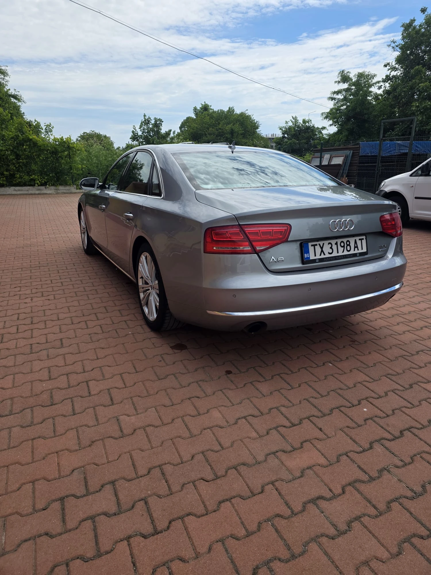 Audi A8 quattro, снимка 13 - Автомобили и джипове - 54726046
