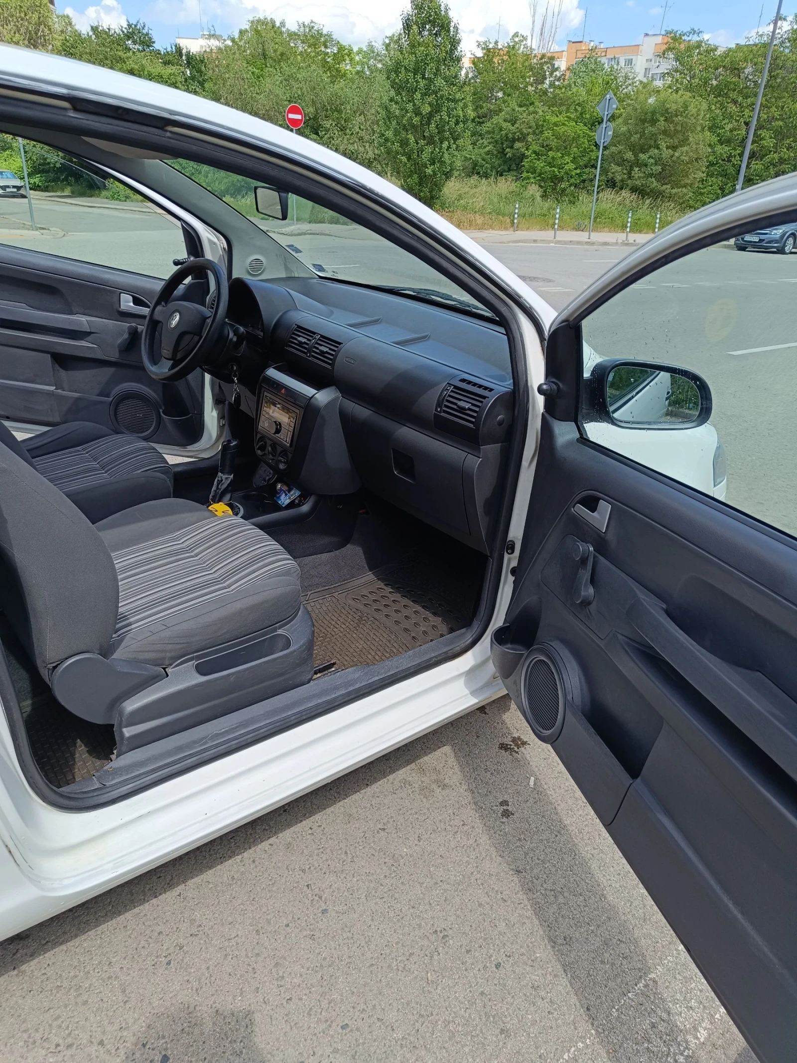 VW Fox, снимка 9 - Автомобили и джипове - 54810388