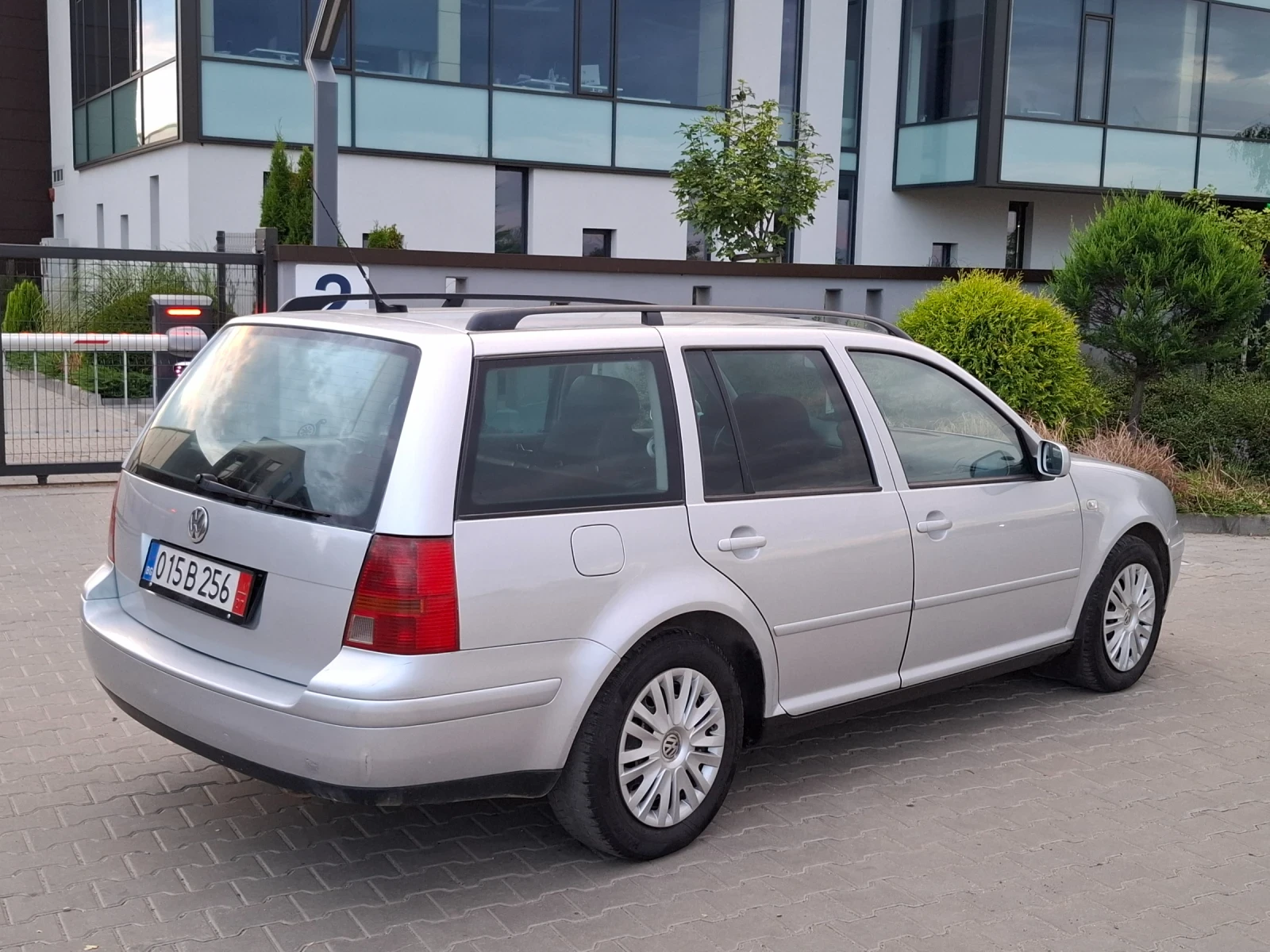 VW Golf 1.9TDI* (101кс)* 4x4* КОЖА* HOB BHOC* , снимка 13 - Автомобили и джипове - 55304447