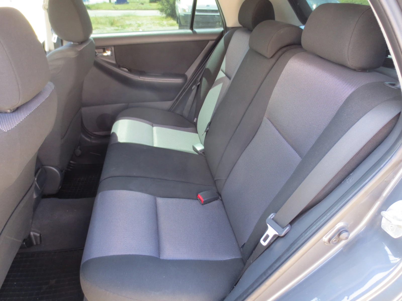 Toyota Corolla 1.4 D4D, снимка 12 - Автомобили и джипове - 55457531