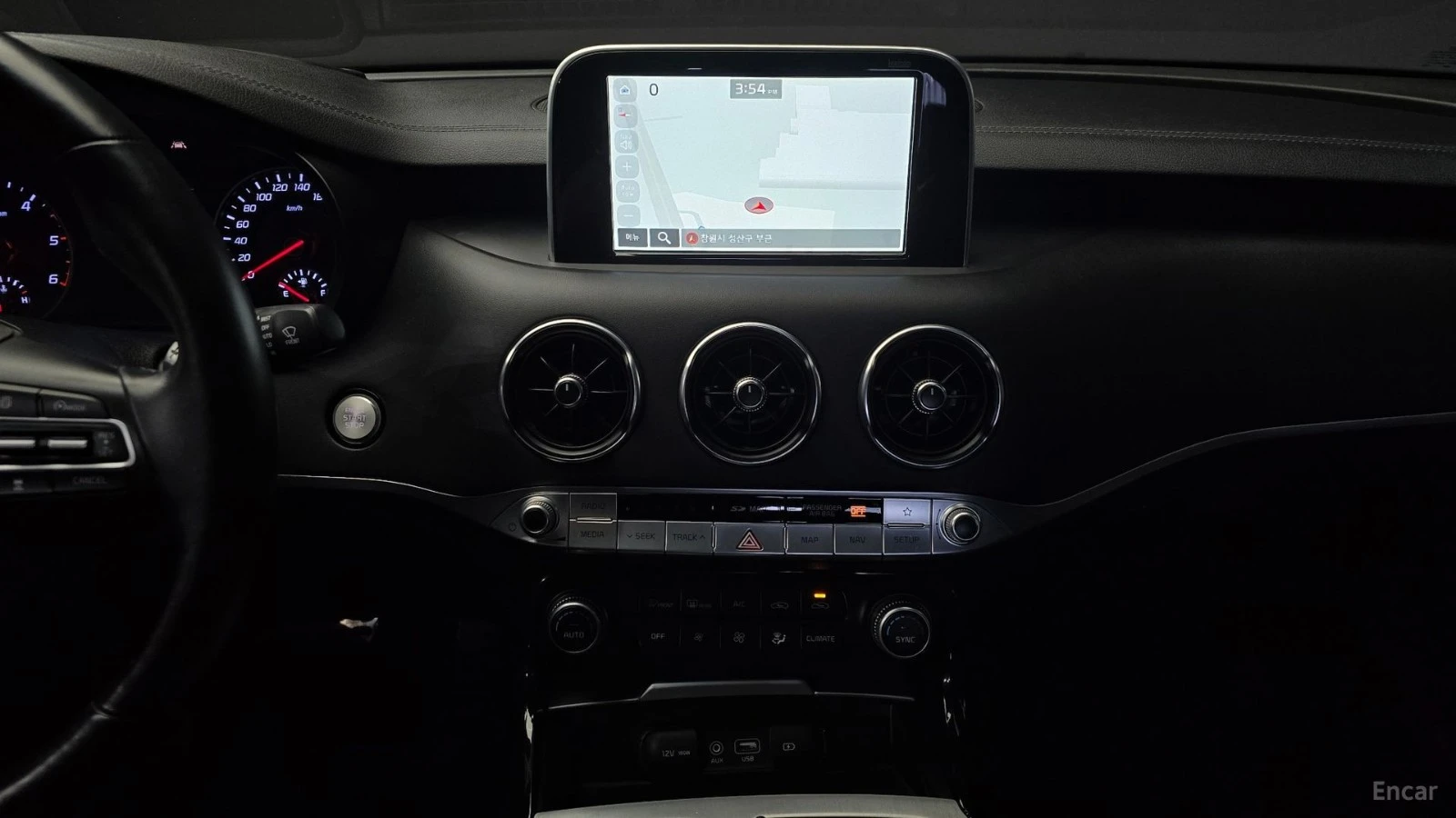 Kia Stinger DREAM EDITION AWD Автокредит Цена до България, снимка 9 - Автомобили и джипове - 55485888
