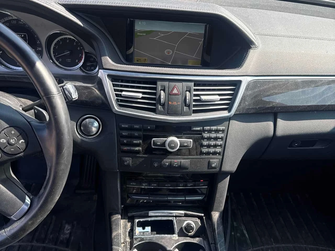 Mercedes-Benz E 350 * CARFAX * ЛИЦЕНЗИРАН ДИЛЪР, снимка 9 - Автомобили и джипове - 55541557