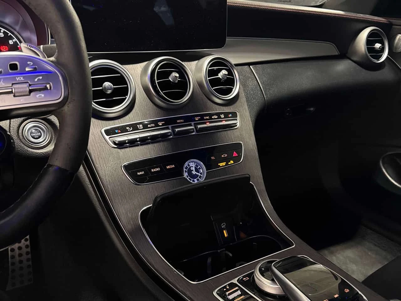 Mercedes-Benz C 43 AMG CARFAX, снимка 9 - Автомобили и джипове - 55612244