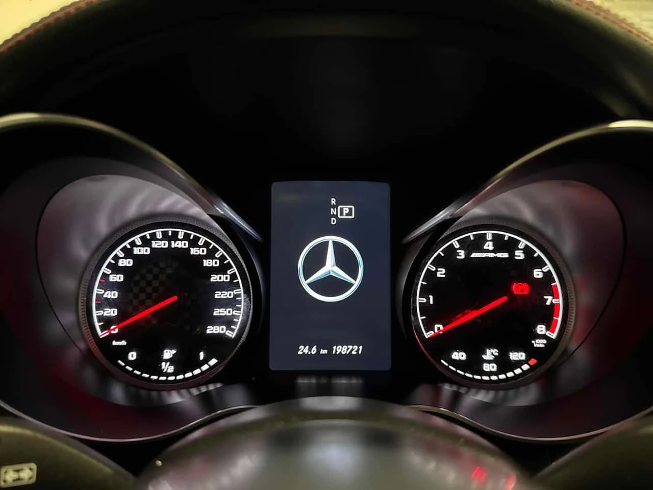 Mercedes-Benz C 43 AMG CARFAX, снимка 8 - Автомобили и джипове - 55612244