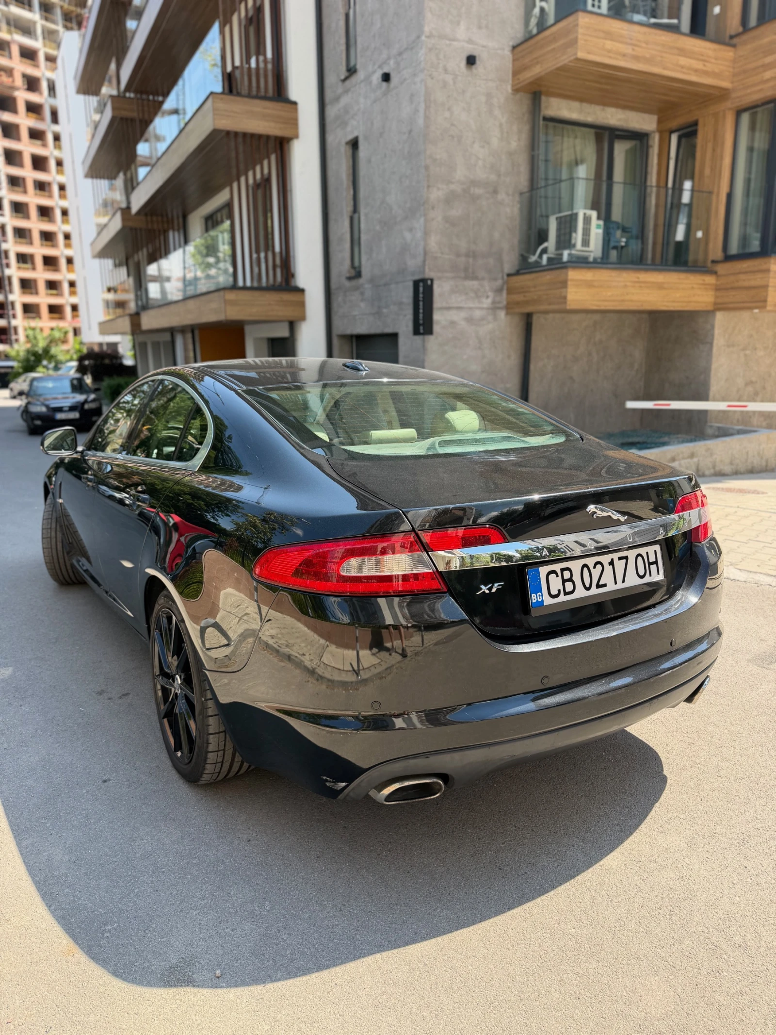 Jaguar Xf 3.0 V6 Luxury, снимка 5 - Автомобили и джипове - 55784200