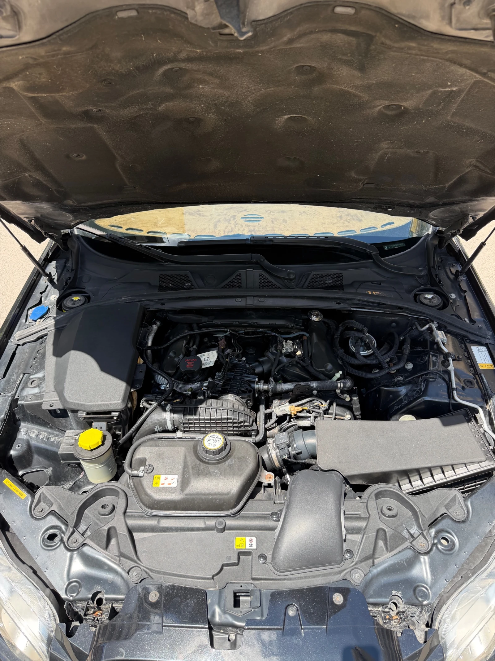 Jaguar Xf 3.0 V6 Luxury, снимка 16 - Автомобили и джипове - 55784200