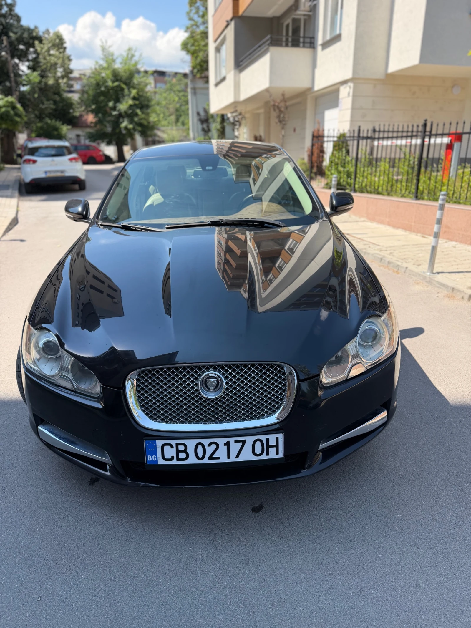 Jaguar Xf 3.0 V6 Luxury, снимка 2 - Автомобили и джипове - 55784200