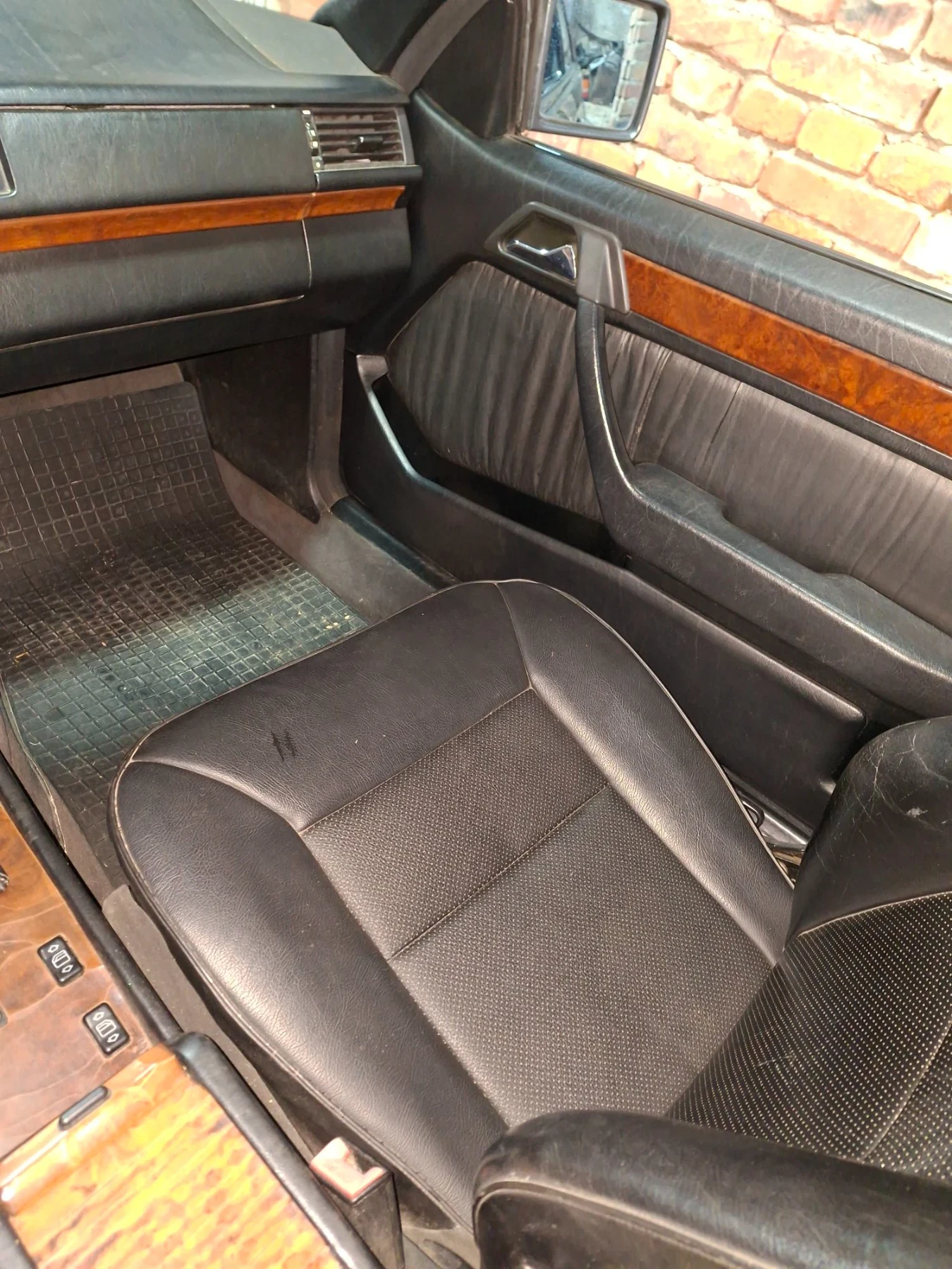 Mercedes-Benz 124, снимка 7 - Автомобили и джипове - 56133564