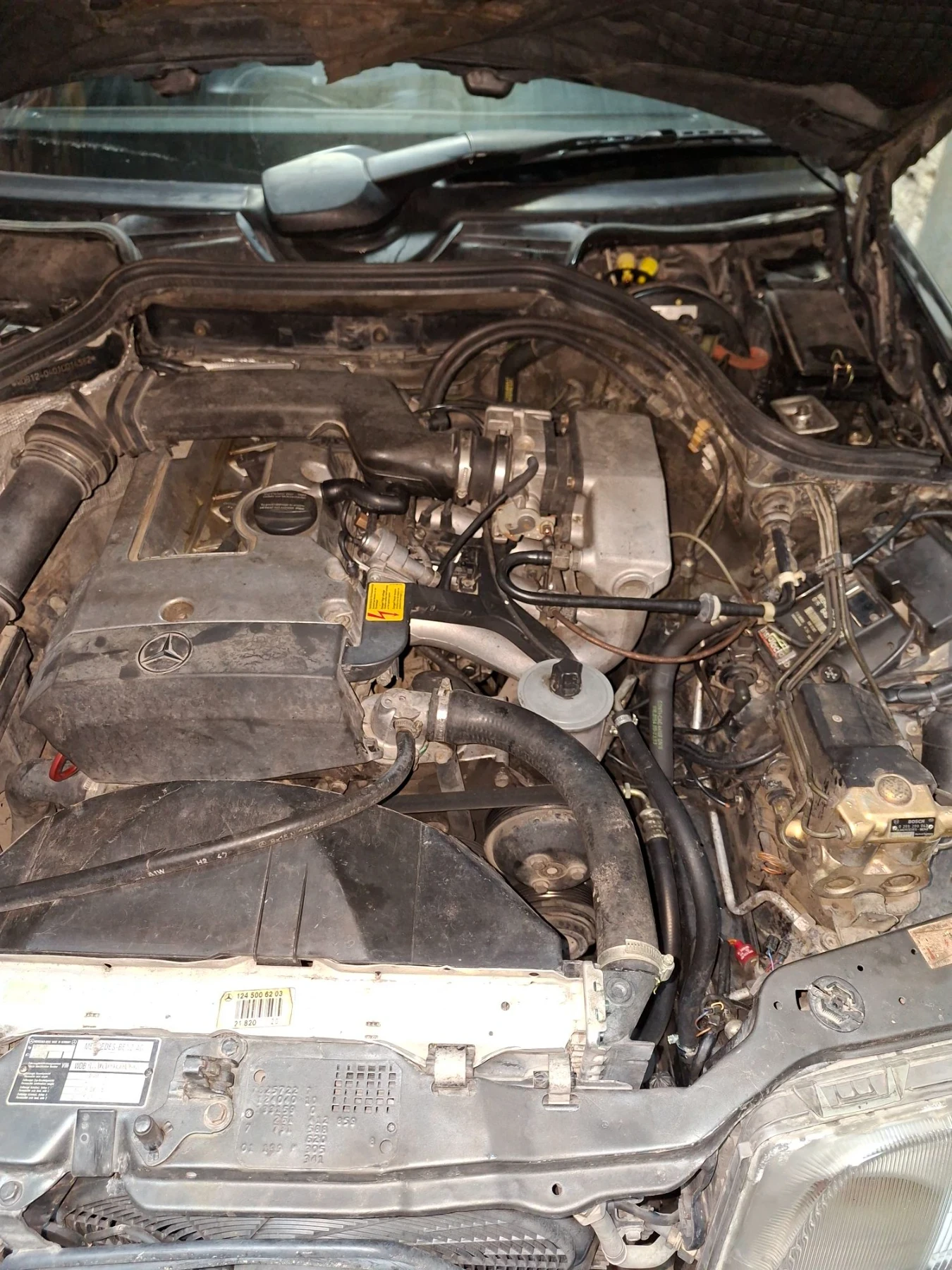 Mercedes-Benz 124, снимка 9 - Автомобили и джипове - 56133564