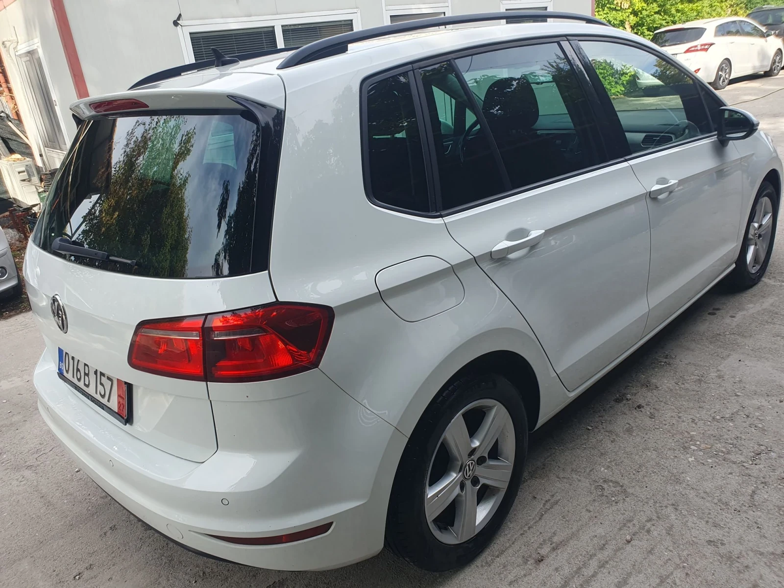 VW Touran 1.6 TDI SPORTVAN NAVI PODGREV KAMERA EURO 6     | Mobile.bg � ����������� 5