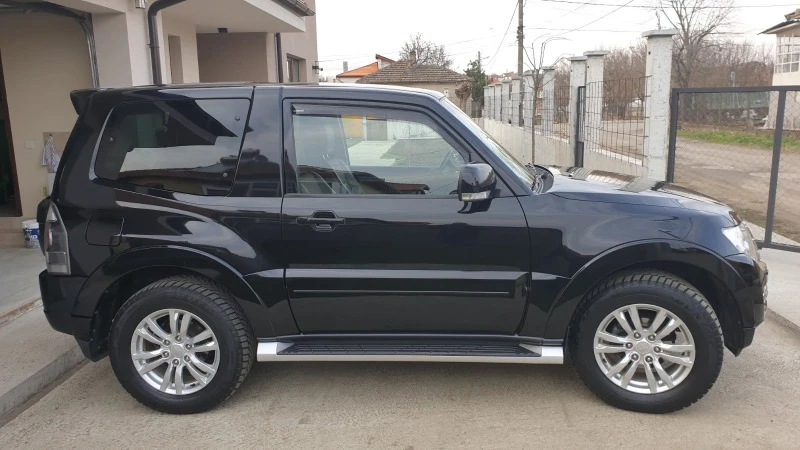 Mitsubishi Pajero, снимка 3 - Автомобили и джипове - 47312469