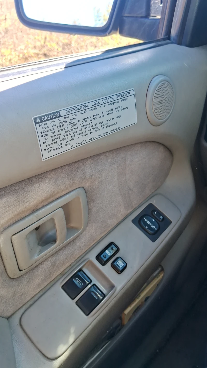 Toyota Tacoma TRD SRS V6, снимка 6 - Автомобили и джипове - 52092247