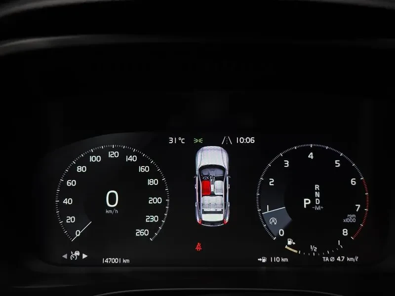 Volvo XC40 T4 R-DESIGN, снимка 16 - Автомобили и джипове - 55294301