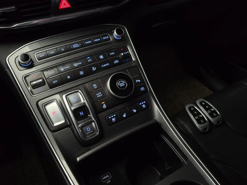 Hyundai Santa fe 2.2 Automatic, снимка 11 - Автомобили и джипове - 55656347