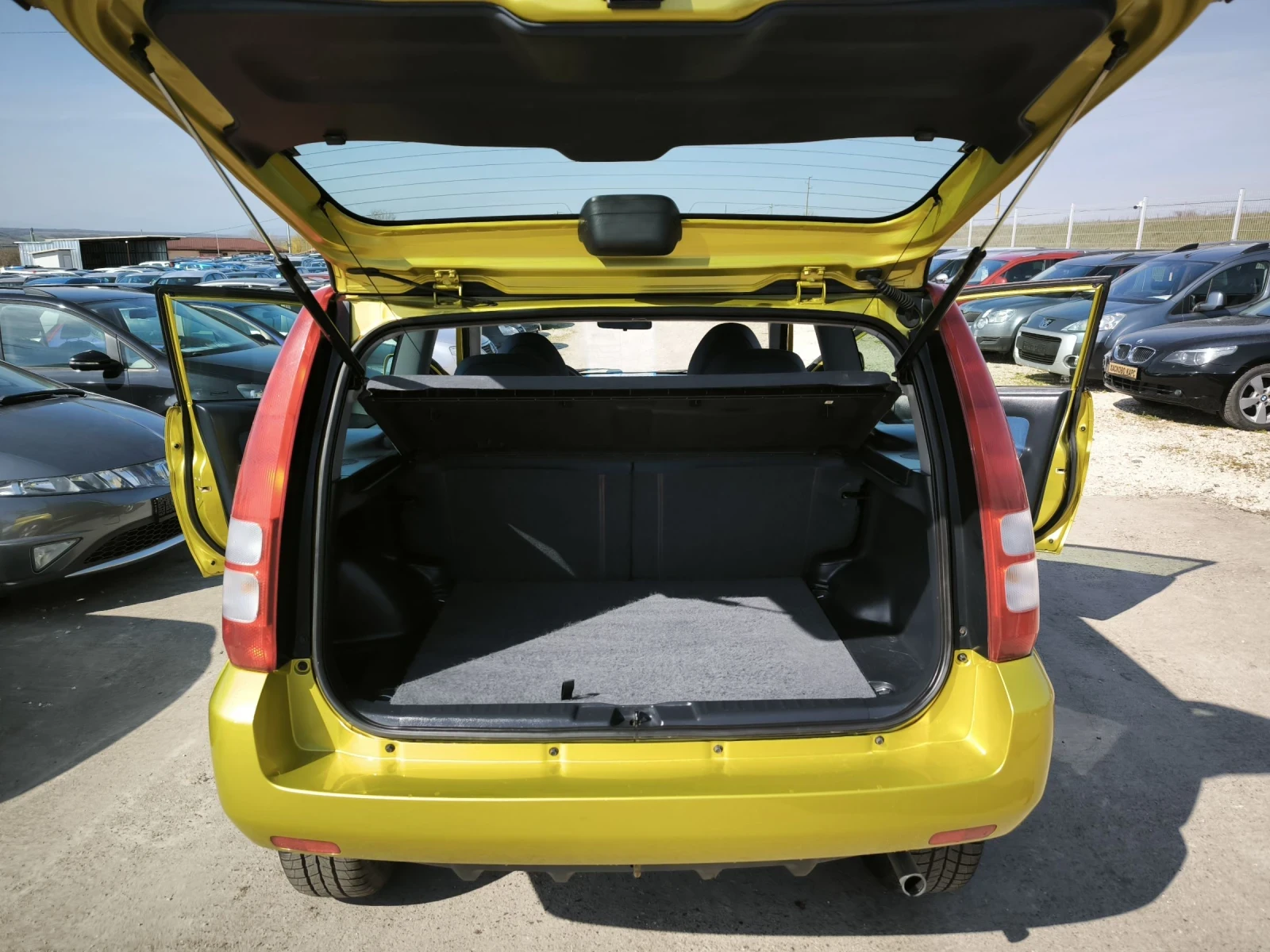 Honda Hr-v 1.6i, снимка 12 - Автомобили и джипове - 53774407