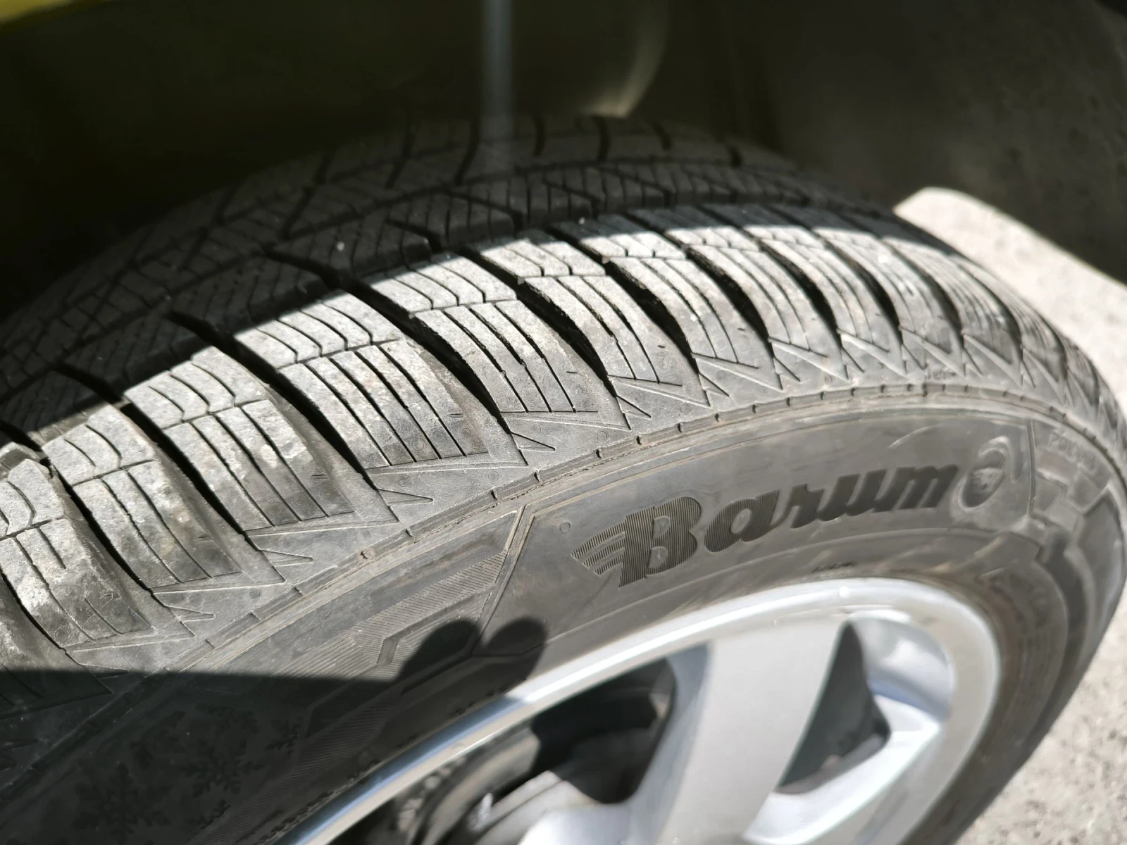 Honda Hr-v 1.6i, снимка 13 - Автомобили и джипове - 53774407