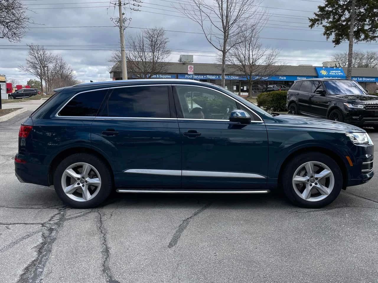 Audi Q7 * KOMFORT * CARFAX * БЕЗ ПЪРВОНАЧАЛНА ВНОСКА, снимка 12 - Автомобили и джипове - 53849181