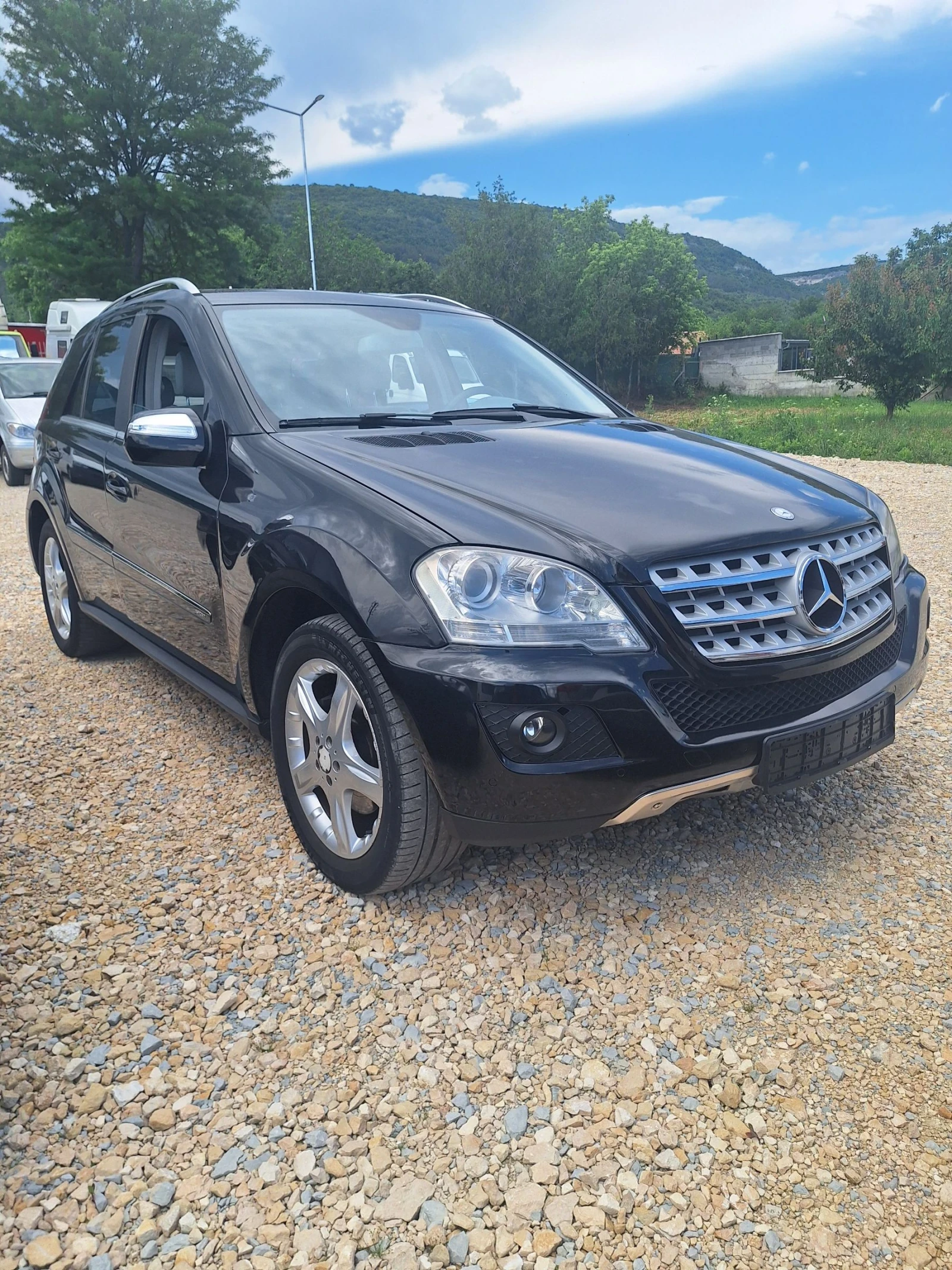 Mercedes-Benz ML 320сди Фейс лифт, снимка 3 - Автомобили и джипове - 54831575