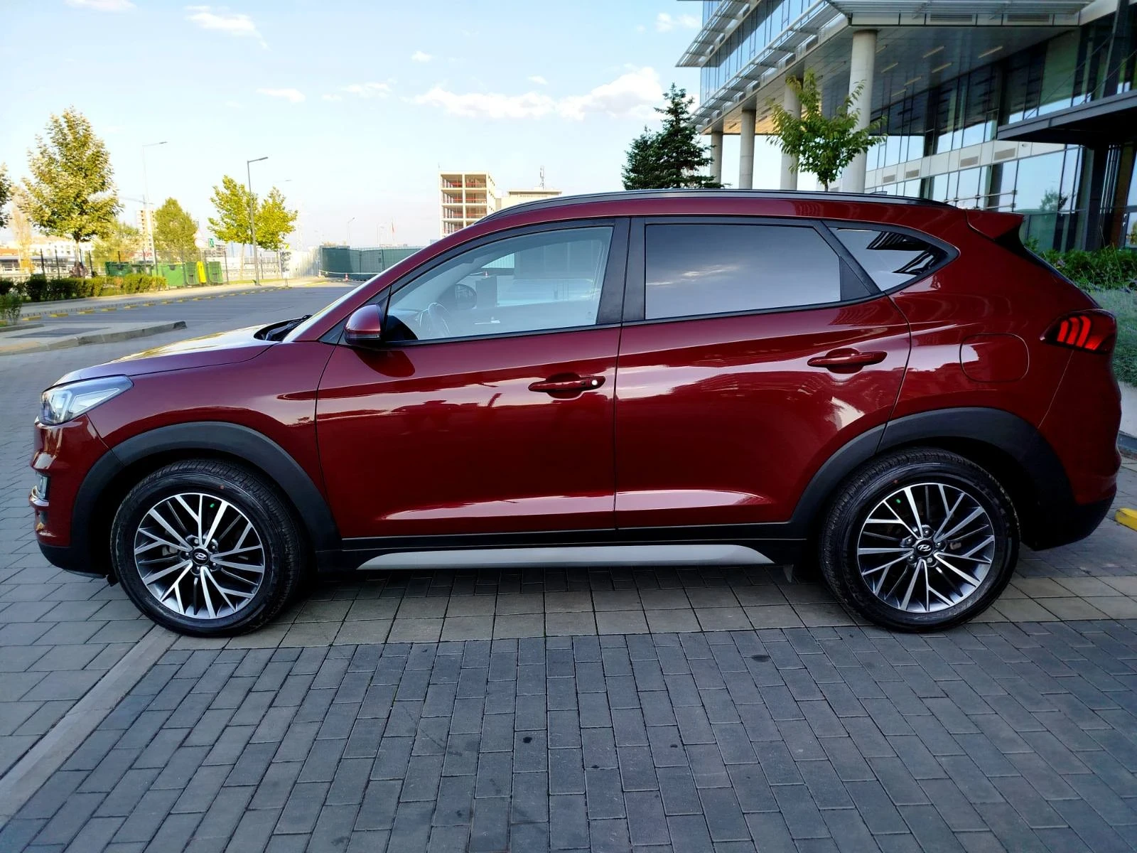 Hyundai Tucson, снимка 6 - Автомобили и джипове - 55610465