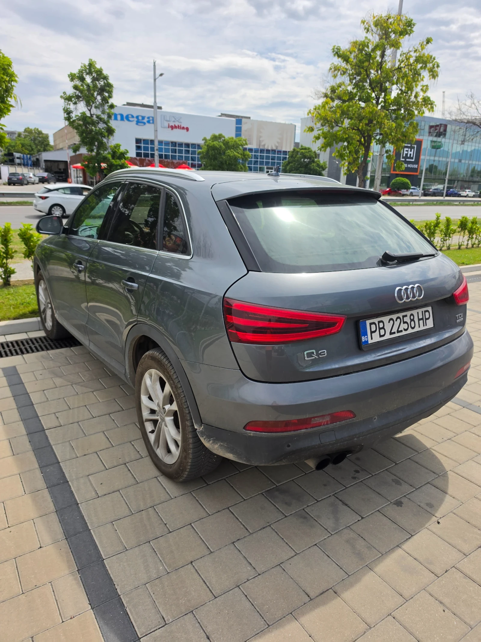 Audi Q3 2.0 tdi Quattro, снимка 2 - Автомобили и джипове - 56151091
