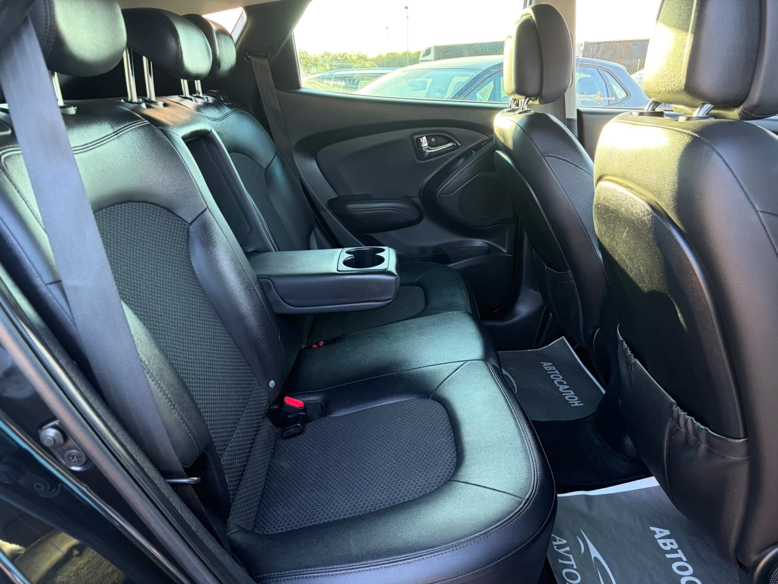 Hyundai IX35 2.0CRDI 4x4 COMFORT (100KW) 0% ПЪРВОНАЧАЛНА ВНОСКА, снимка 13 - Автомобили и джипове - 56299557