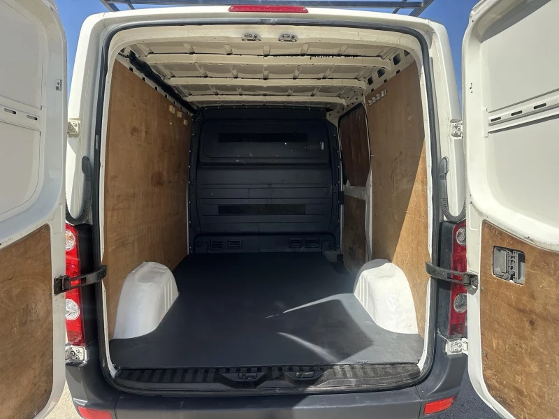 VW Crafter, снимка 9 - Бусове и автобуси - 49506559