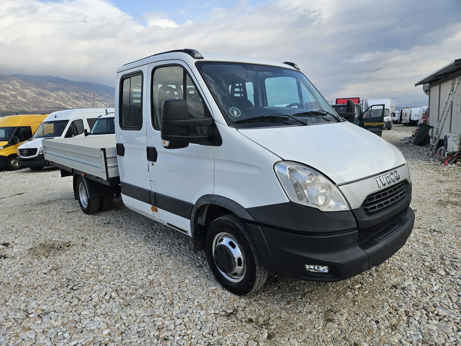 Iveco Daily 35c17, 7 местен, До 3.5 тона - изображение 7